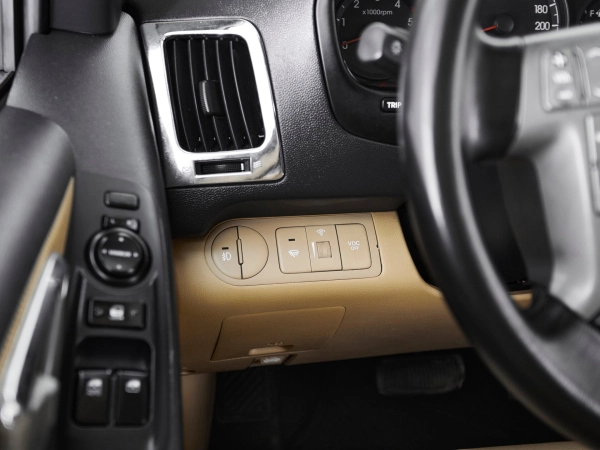 Hyundai Grand Starex, I фото №11