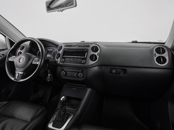 Volkswagen Tiguan, I Рестайлинг фото №9
