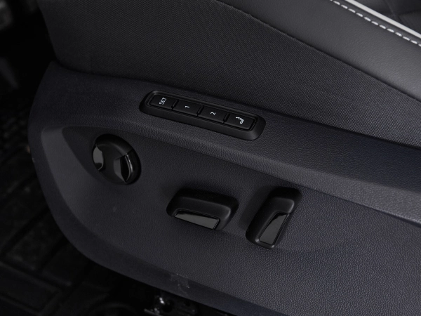 Volkswagen ID.6, I фото №19