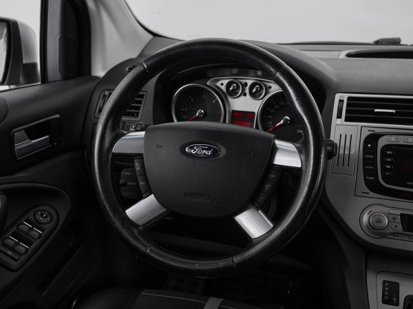Ford Kuga, I фото №10