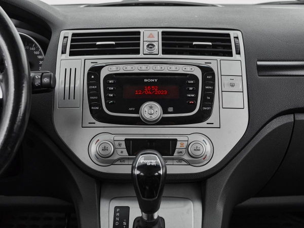 Ford Kuga, I фото №15