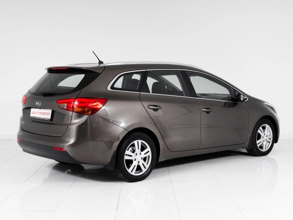 Kia Ceed, II фото №6