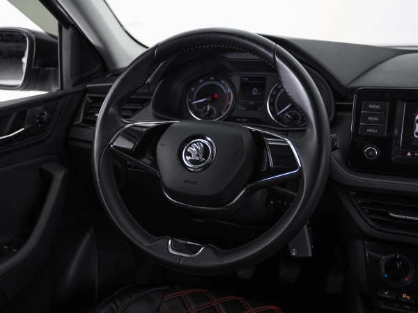 Skoda Rapid, II фото №10