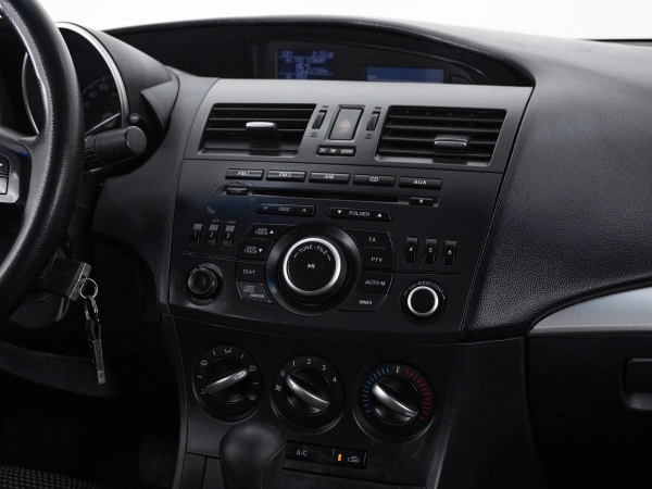 Mazda 3, II (BL) Рестайлинг фото №13