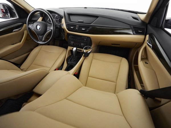 BMW X1, I (E84) фото №9