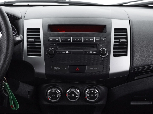 Mitsubishi Outlander, II Рестайлинг фото №13