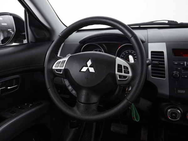 Mitsubishi Outlander, II Рестайлинг фото №15