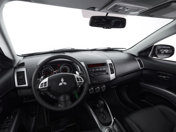 Mitsubishi Outlander, II Рестайлинг фото №9