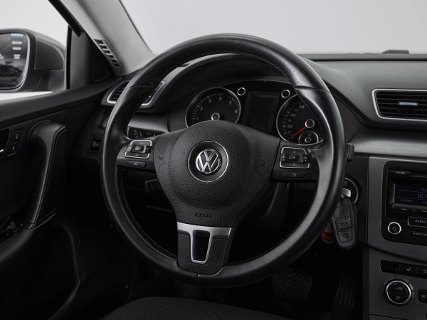 Volkswagen Passat, B7 фото №10