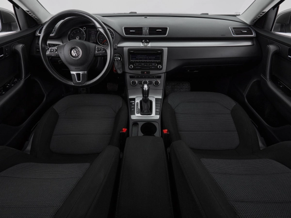 Volkswagen Passat, B7 фото №8