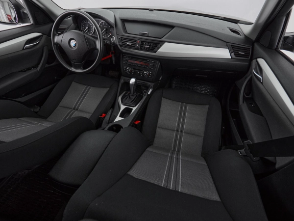BMW X1, I (E84) фото №7