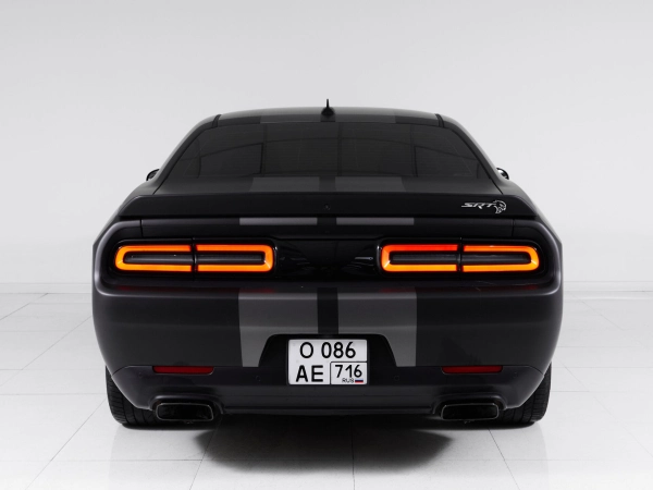 Dodge Challenger, III Рестайлинг 2 фото №6
