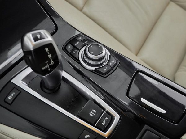 BMW 5 серии, VI (F10/F11/F07) фото №15