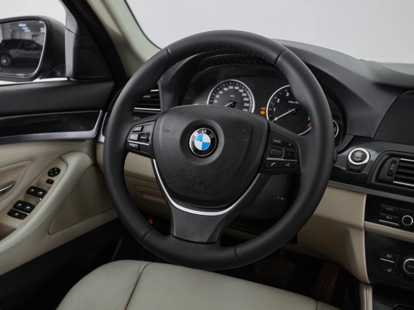 BMW 5 серии, VI (F10/F11/F07) фото №19