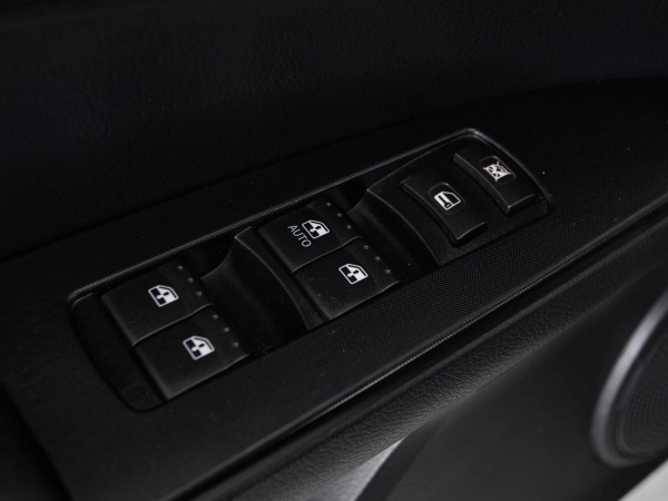 SsangYong Kyron, I Рестайлинг фото №11