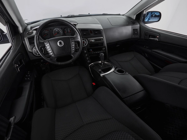 SsangYong Kyron, I Рестайлинг фото №9
