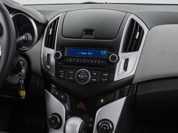 Chevrolet Cruze, I Рестайлинг фото №11