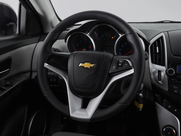 Chevrolet Cruze, I Рестайлинг фото №12