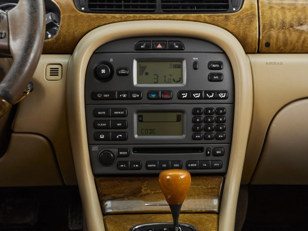 Jaguar X-Type, I фото №12