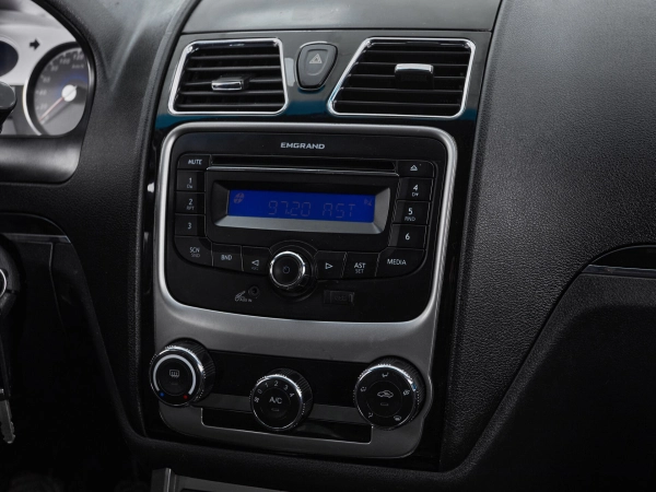 Geely Emgrand EC7, I фото №12