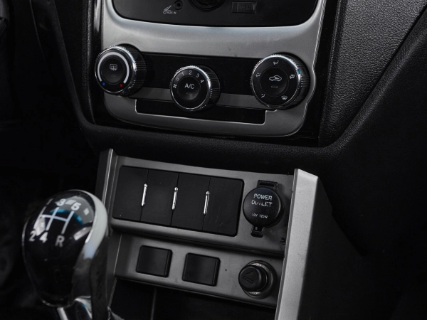 Geely Emgrand EC7, I фото №13