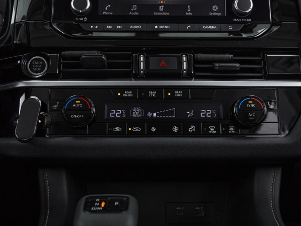 Nissan Pathfinder, V фото №14