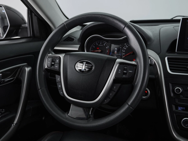 FAW Besturn X80, I Рестайлинг фото №17