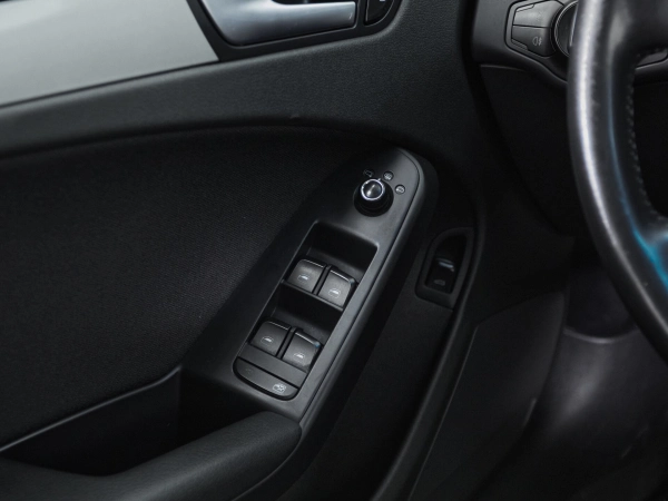 Audi A4, IV (B8) фото №13
