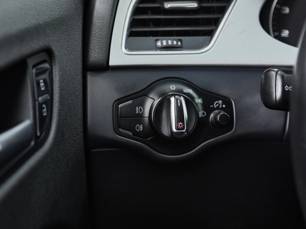 Audi A4, IV (B8) фото №14