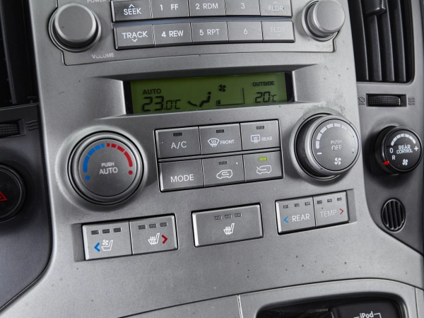 Hyundai Grand Starex, I фото №15