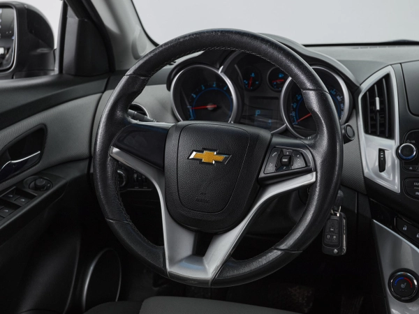 Chevrolet Cruze, I Рестайлинг фото №15
