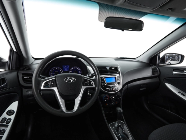 Hyundai Solaris, I фото №10
