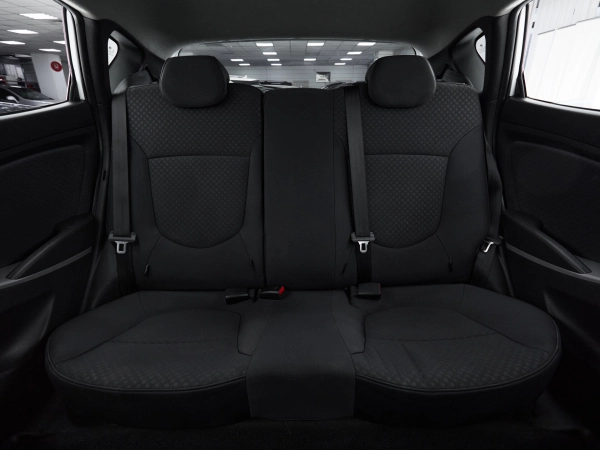 Hyundai Solaris, I фото №16