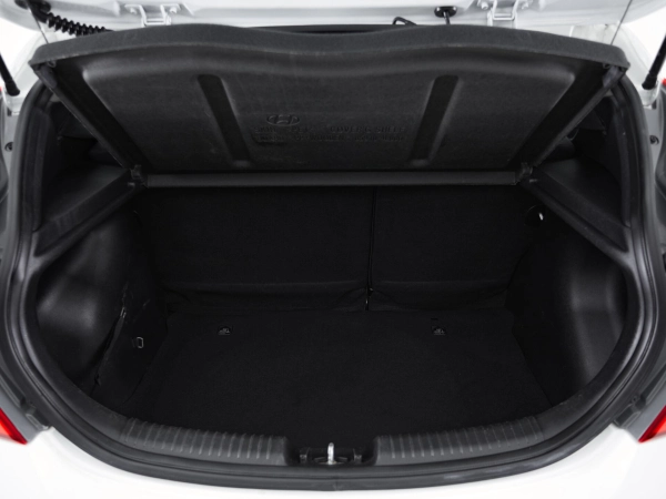 Hyundai Solaris, I фото №7