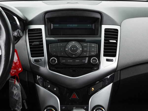 Chevrolet Cruze, I Рестайлинг фото №13