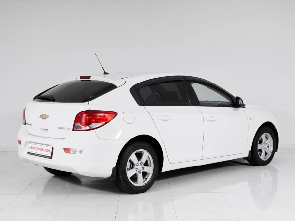 Chevrolet Cruze, I Рестайлинг фото №5