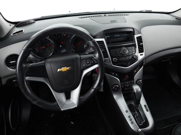 Chevrolet Cruze, I Рестайлинг фото №9