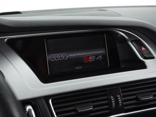 Audi A4, IV (B8) фото №13