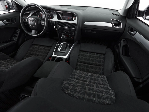 Audi A4, IV (B8) фото №9
