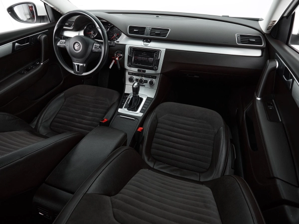 Volkswagen Passat, B7 фото №9