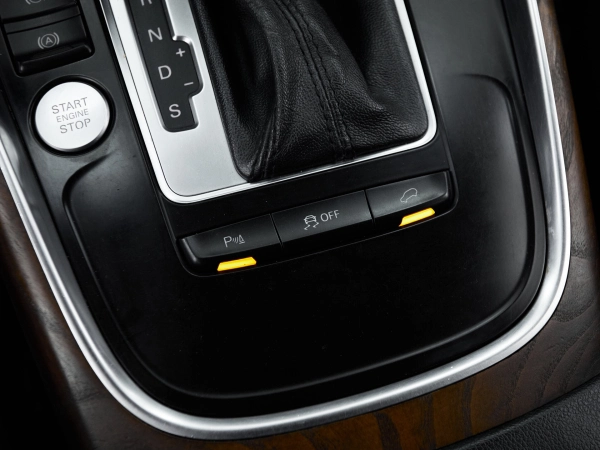 Audi Q5, I (8R) фото №14