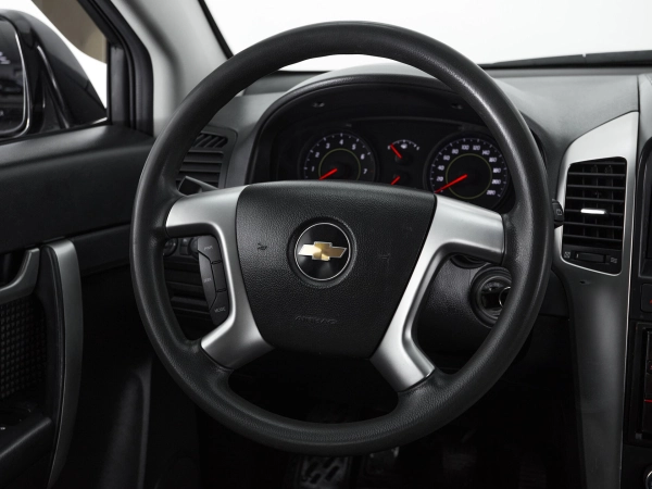 Chevrolet Captiva, I фото №16