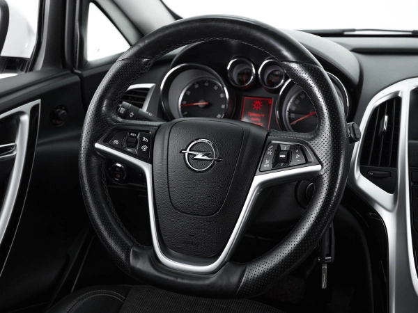Opel Astra, J Рестайлинг фото №15