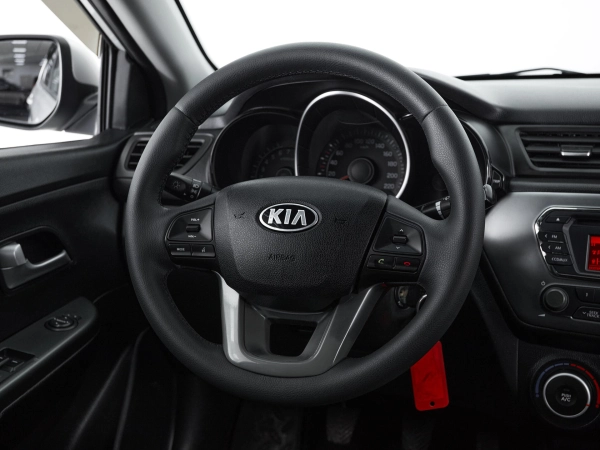 Kia Rio, III фото №15