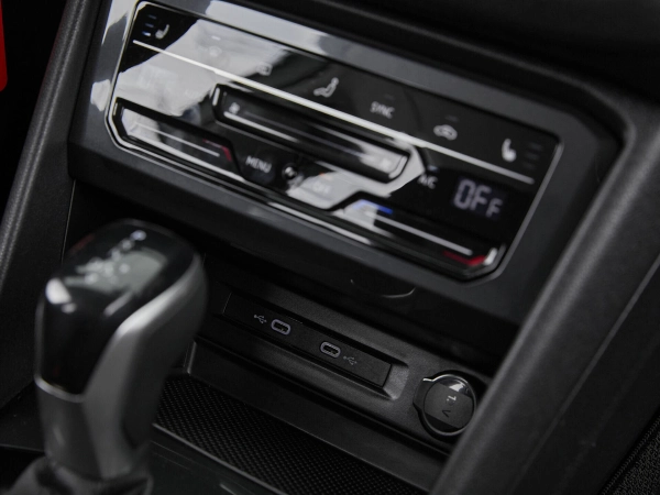 Volkswagen Tiguan, II Рестайлинг фото №16