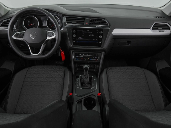 Volkswagen Tiguan, II Рестайлинг фото №8