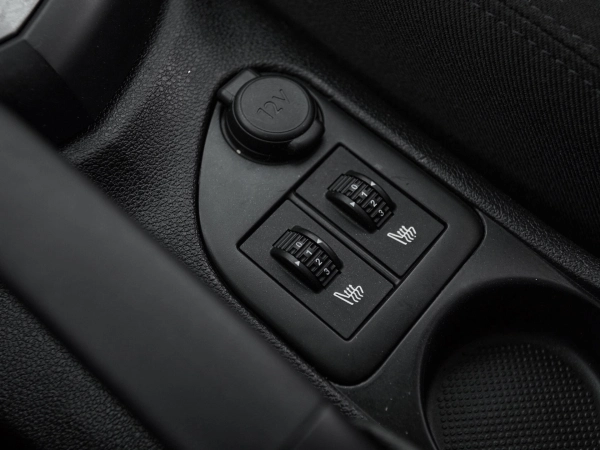 Peugeot 408, I фото №12