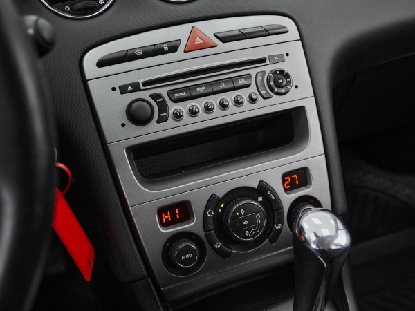Peugeot 408, I фото №13
