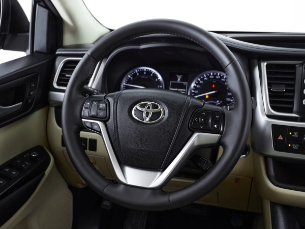 Toyota Highlander, III (XU50) фото №20