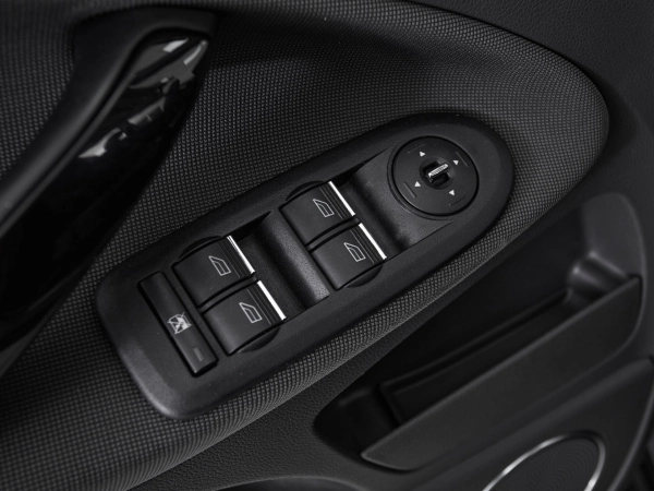 Ford Kuga, I фото №12